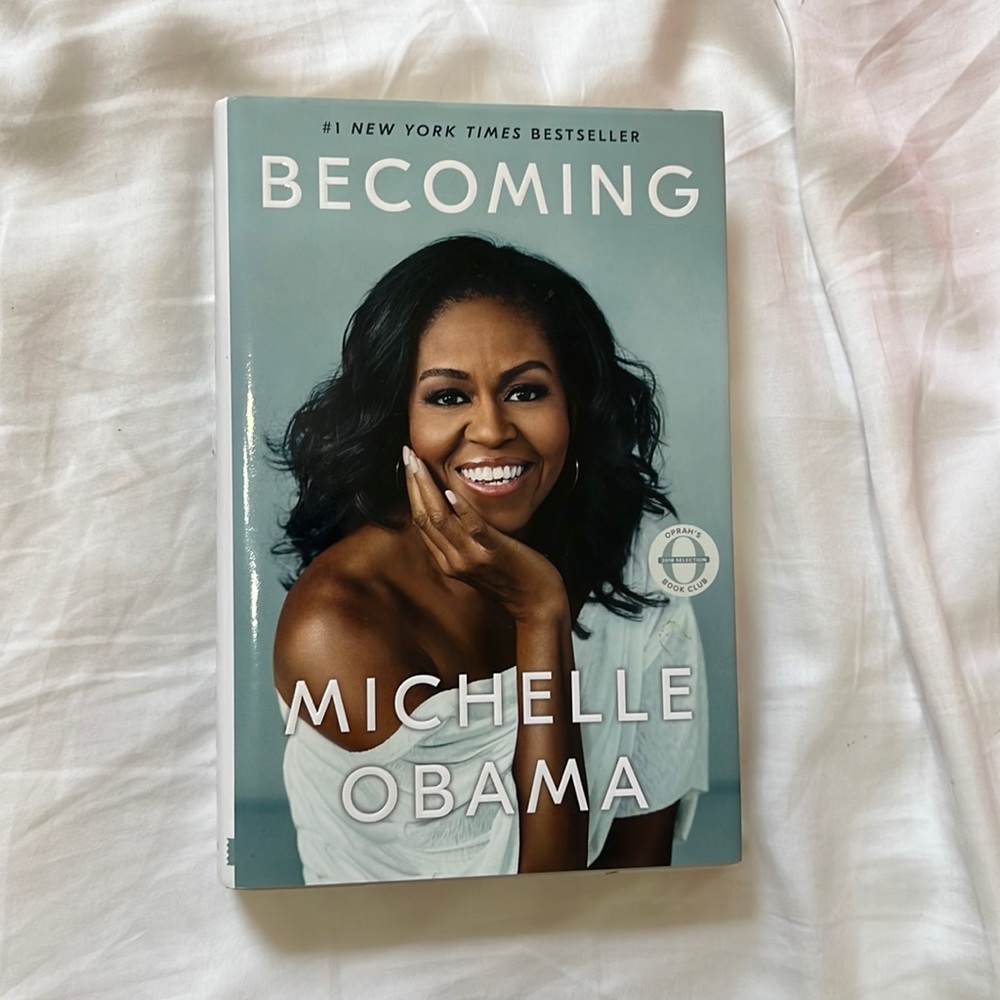 Becoming by Michelle Obama hardcover